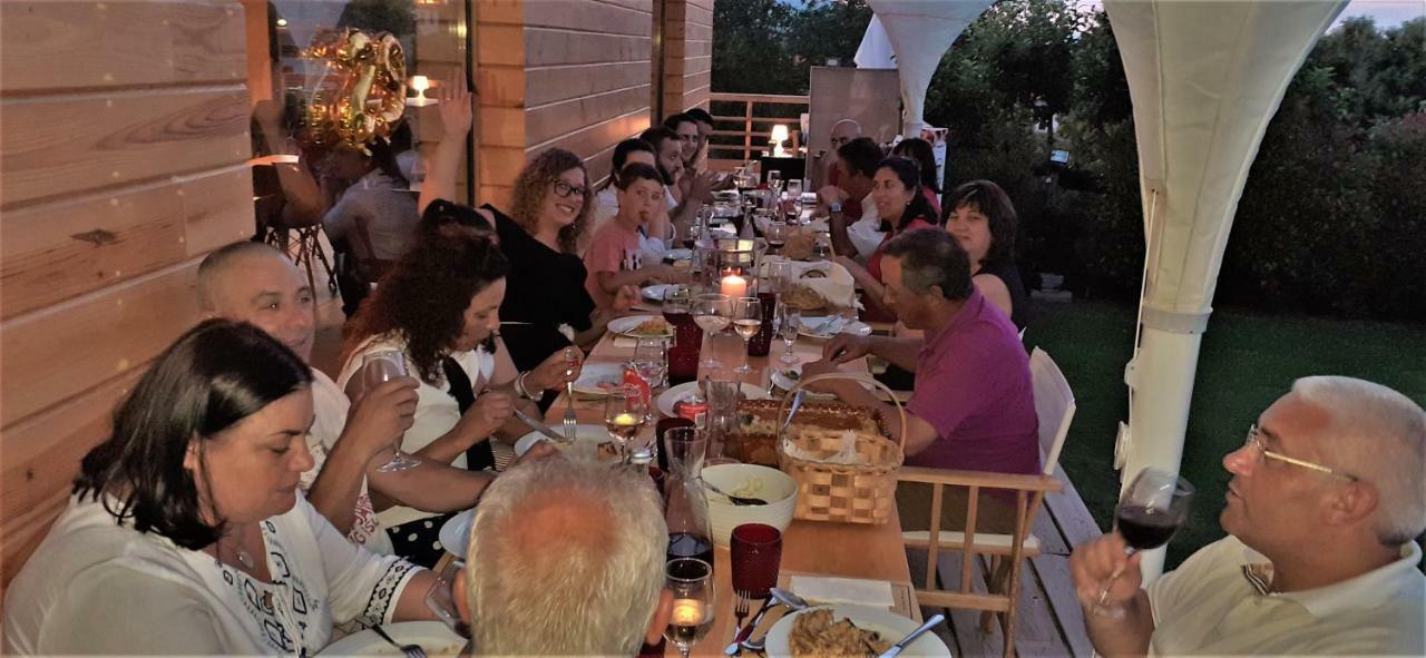 Glamping Hills Hotel Santa Comba de Rossas Bagian luar foto