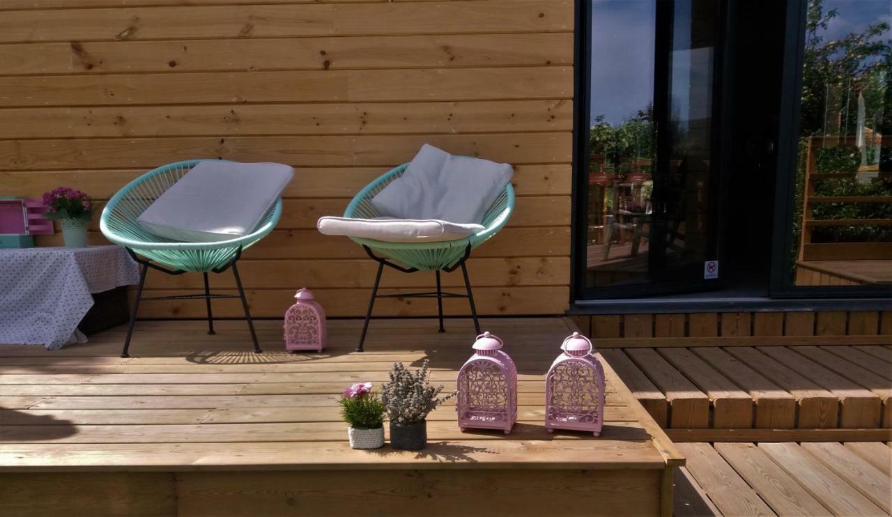 Glamping Hills Hotel Santa Comba de Rossas Bagian luar foto